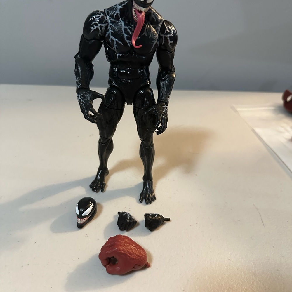 Marvel Legends Movie Venom Venompool BAF Wave, loose